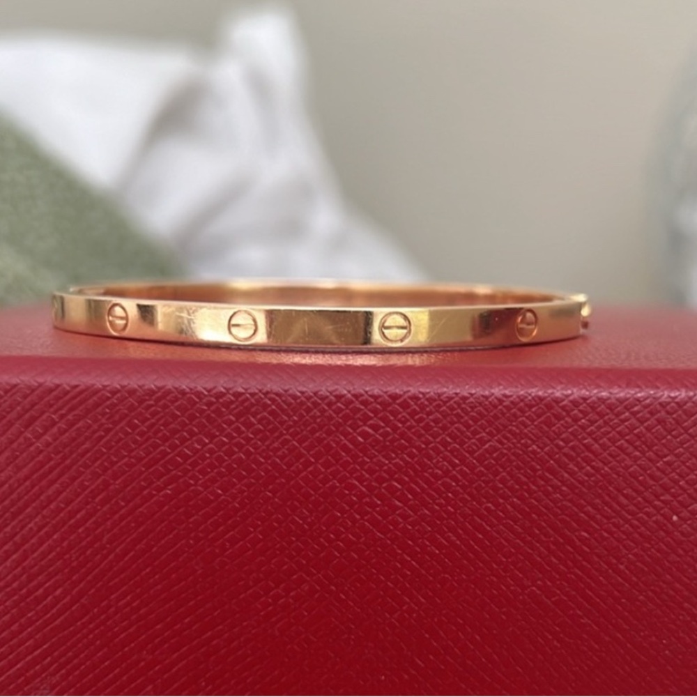 🟥SOLD🟥Cartier Yellow Gold Size 16 Love bracelet PM.